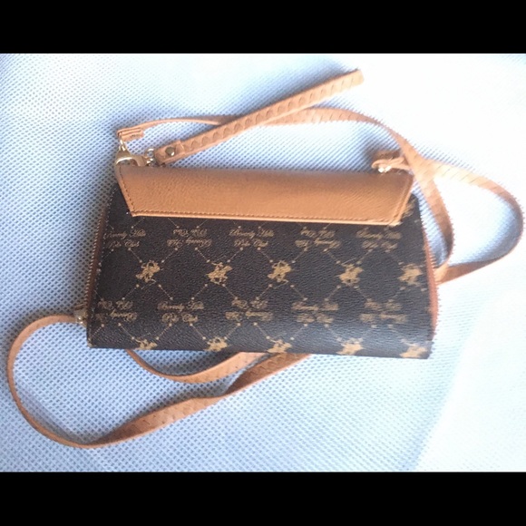 BRAND NEW PURSE FROM U.S.POLO ASSN OS - Picture 2 of 4